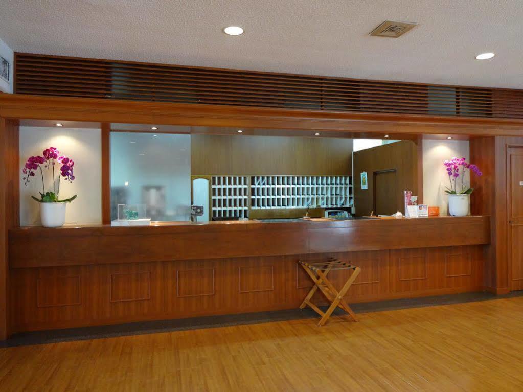 Motobu Green Park And Golf Course Exterior photo